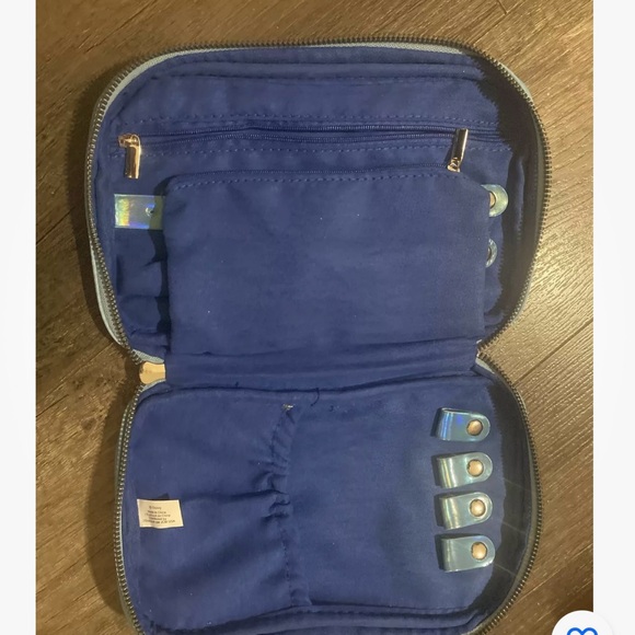 NWT  Lilo & Stitch Earring and jewelry bag - Picture 3 of 4